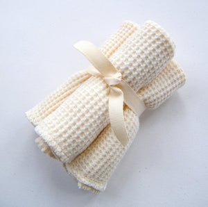 Cherub's Blanket Organic Cotton Little Baby Wash Cloths - Three Pack. Great for bathing a baby, feeding, as organic baby wipes, or to stash in a baby bag for on the road little messes.  Also available in bulk.  Visit www.cherubsblanket.com for information